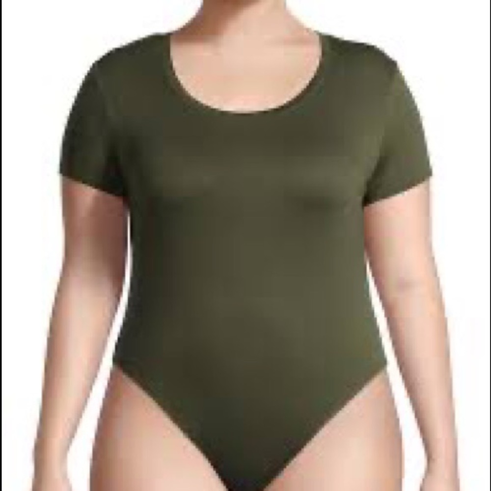 ‼️CLOSING SALE EVERYTHING MUST GO‼️ NWT Green short sleeve shirt body suit